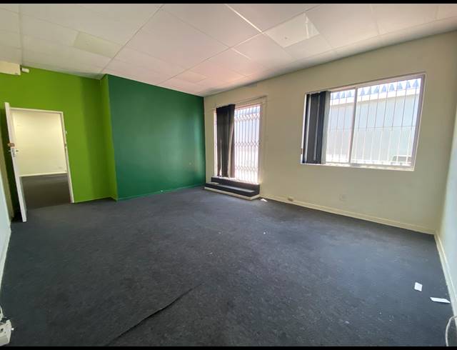 88M² OFFICE TO LET IN PAARDEN EILAND
